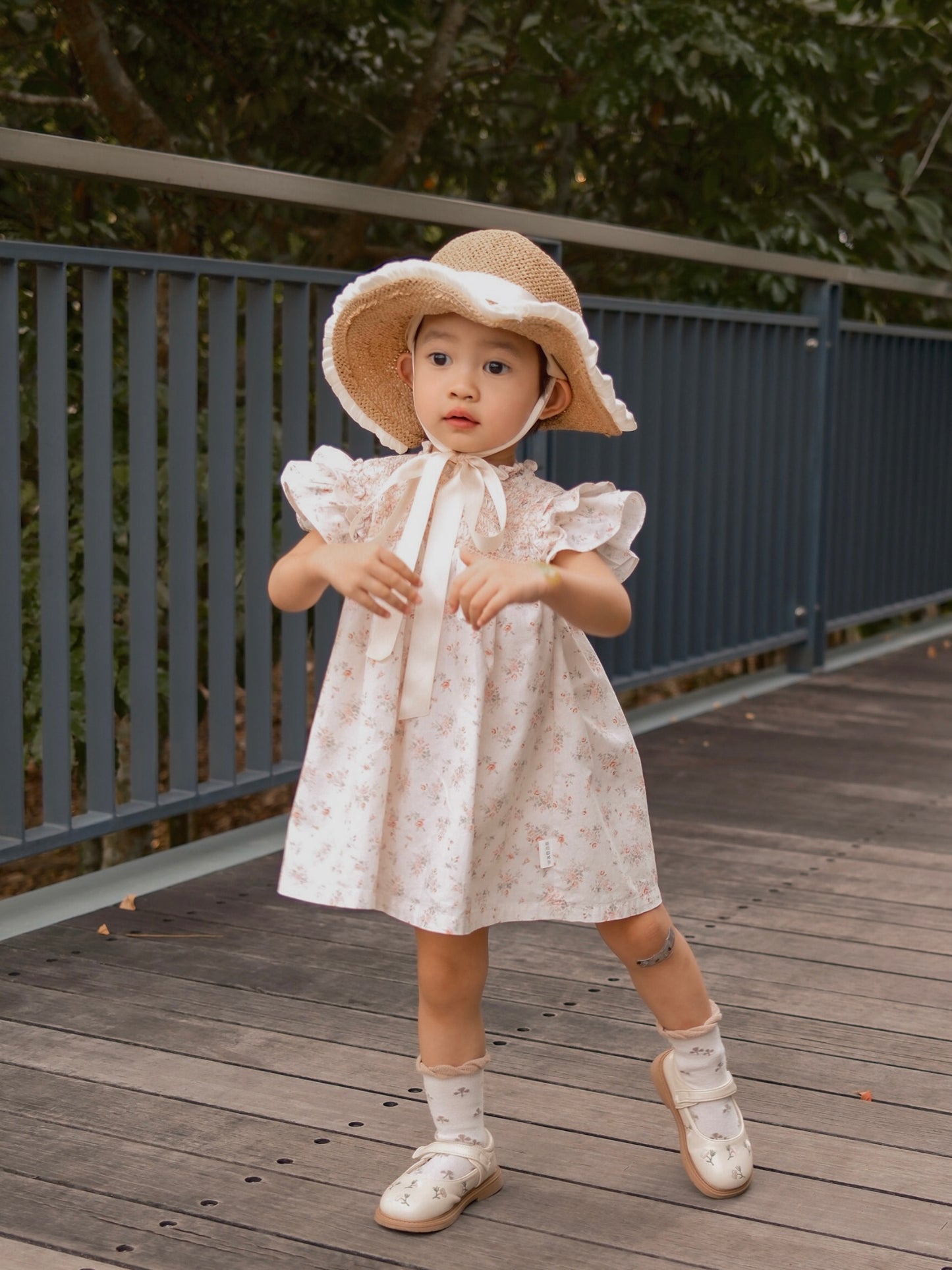 Cutemily童装女童连衣裙夏款碎花打揽连衣裙柔软棉飞袖背心连衣裙